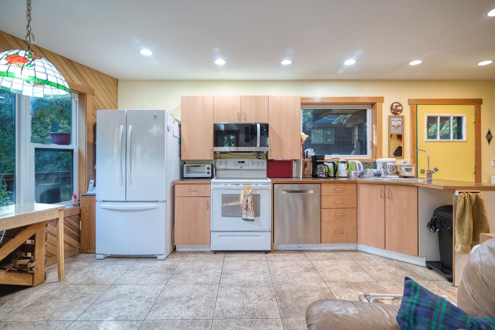 Listing Image 6