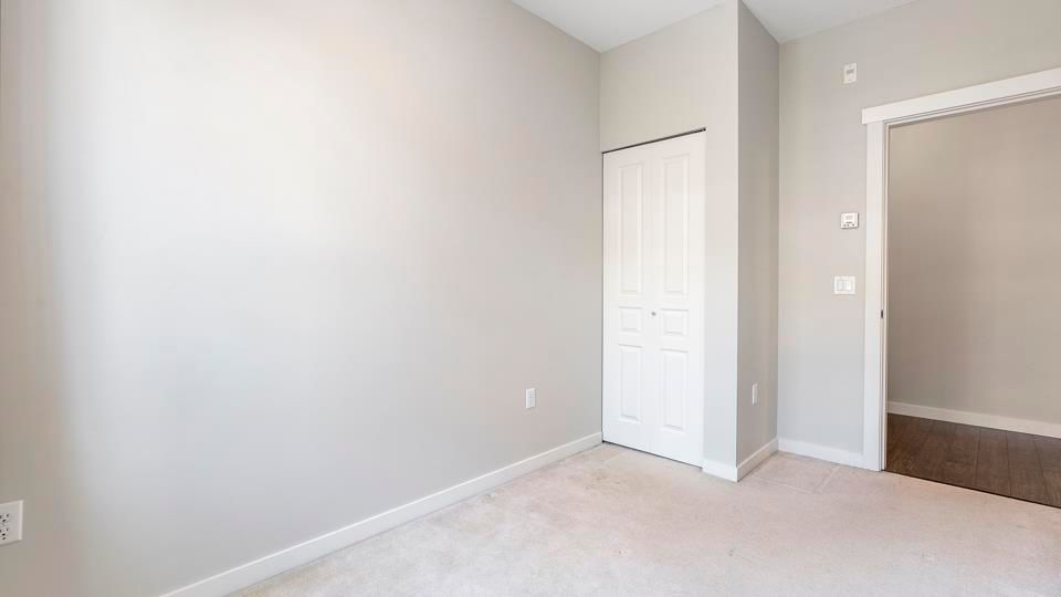 Listing Image 26