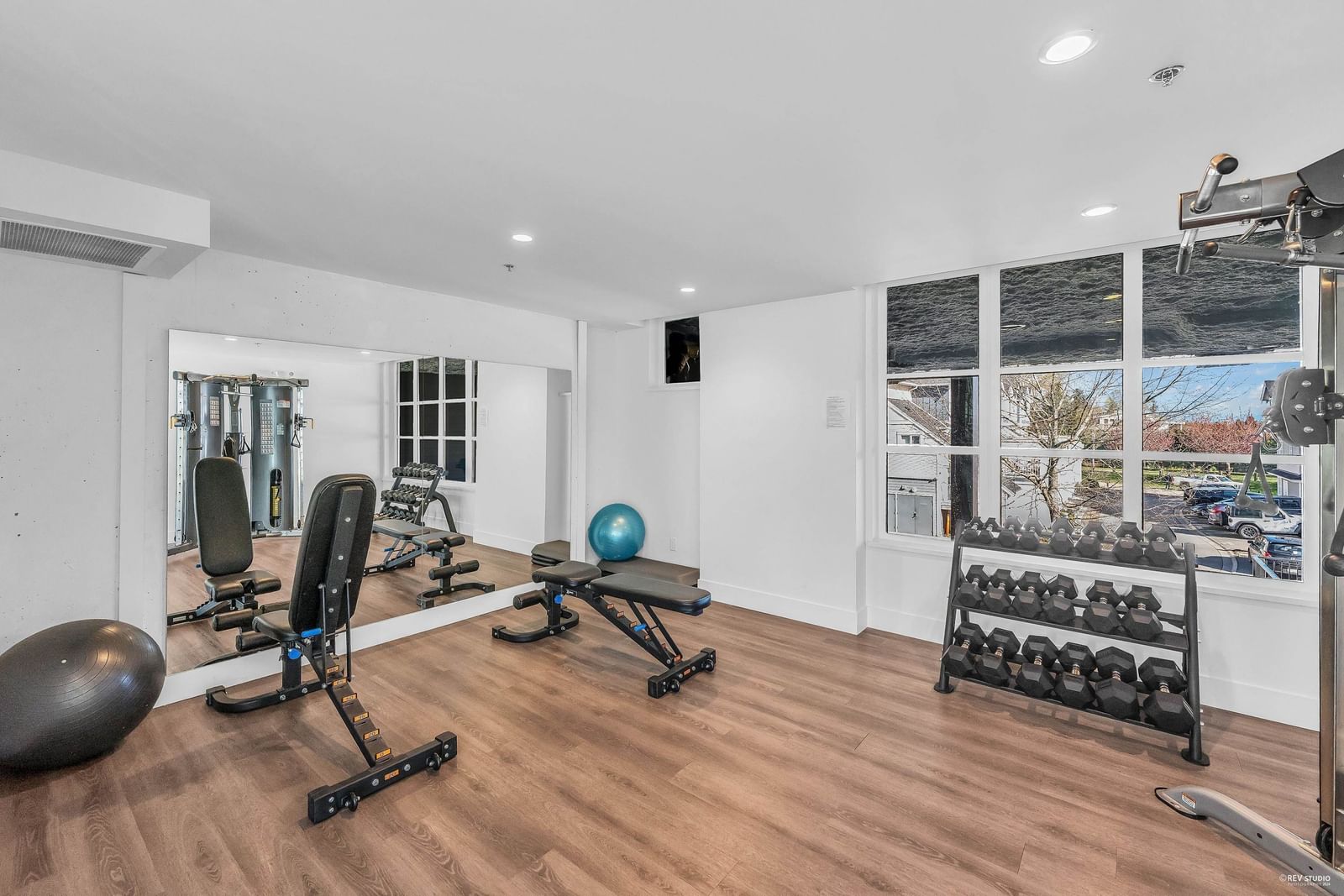 Listing Image 33