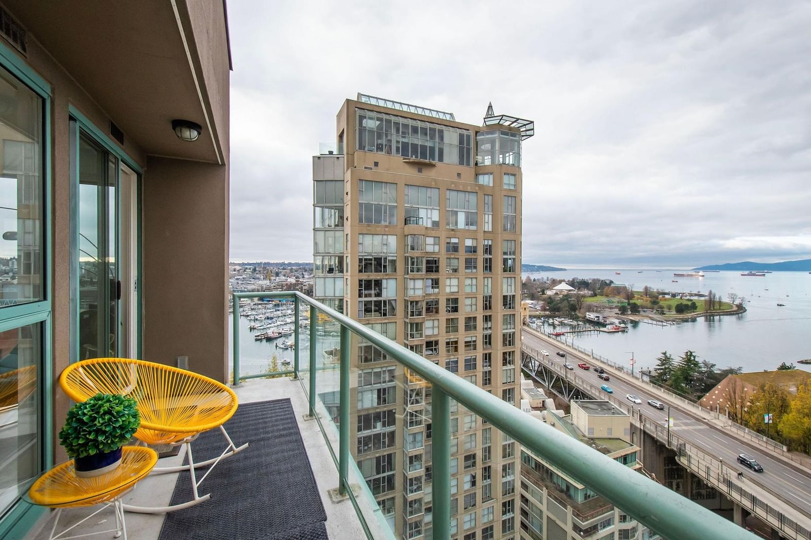 Listing Image 15