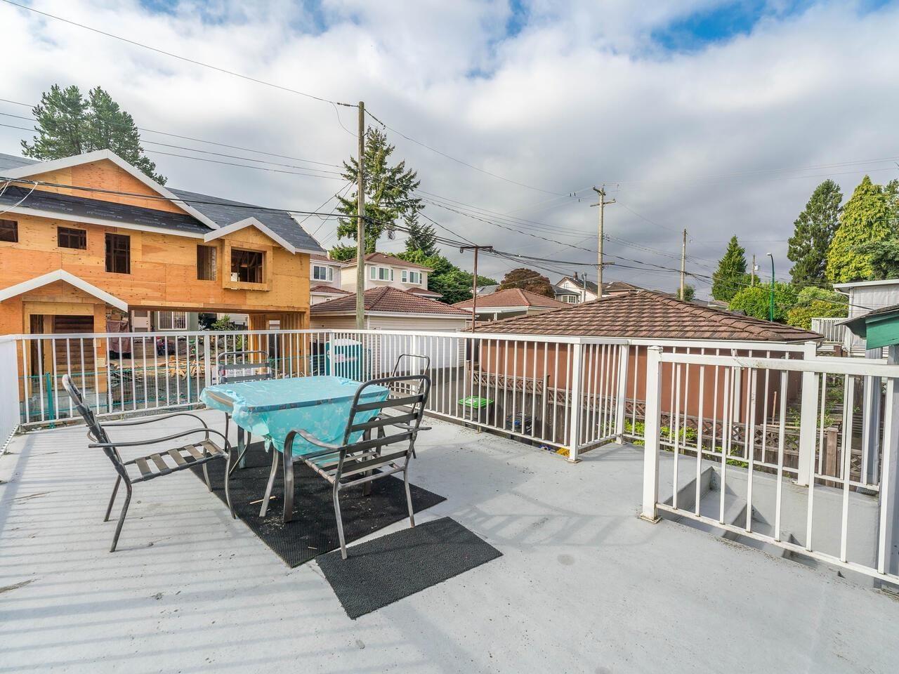 Listing Image 17