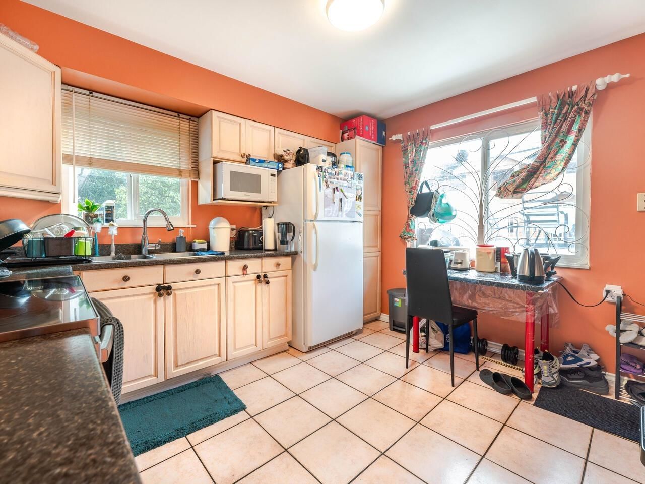 Listing Image 6