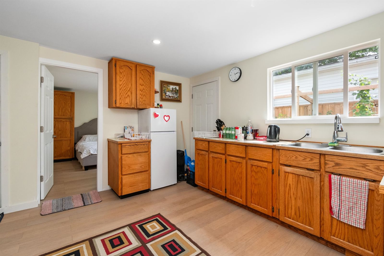 Listing Image 8