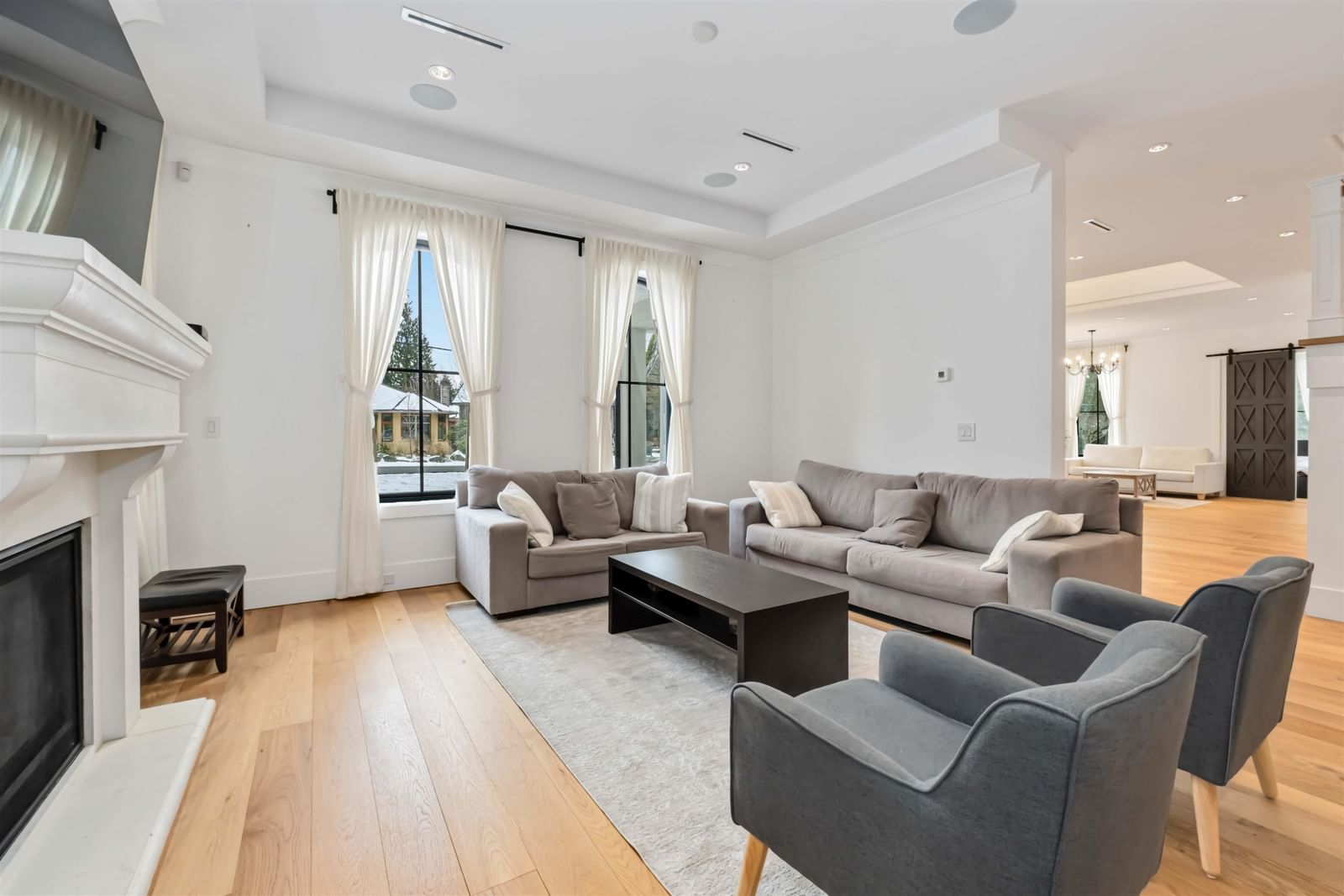 Listing Image 19