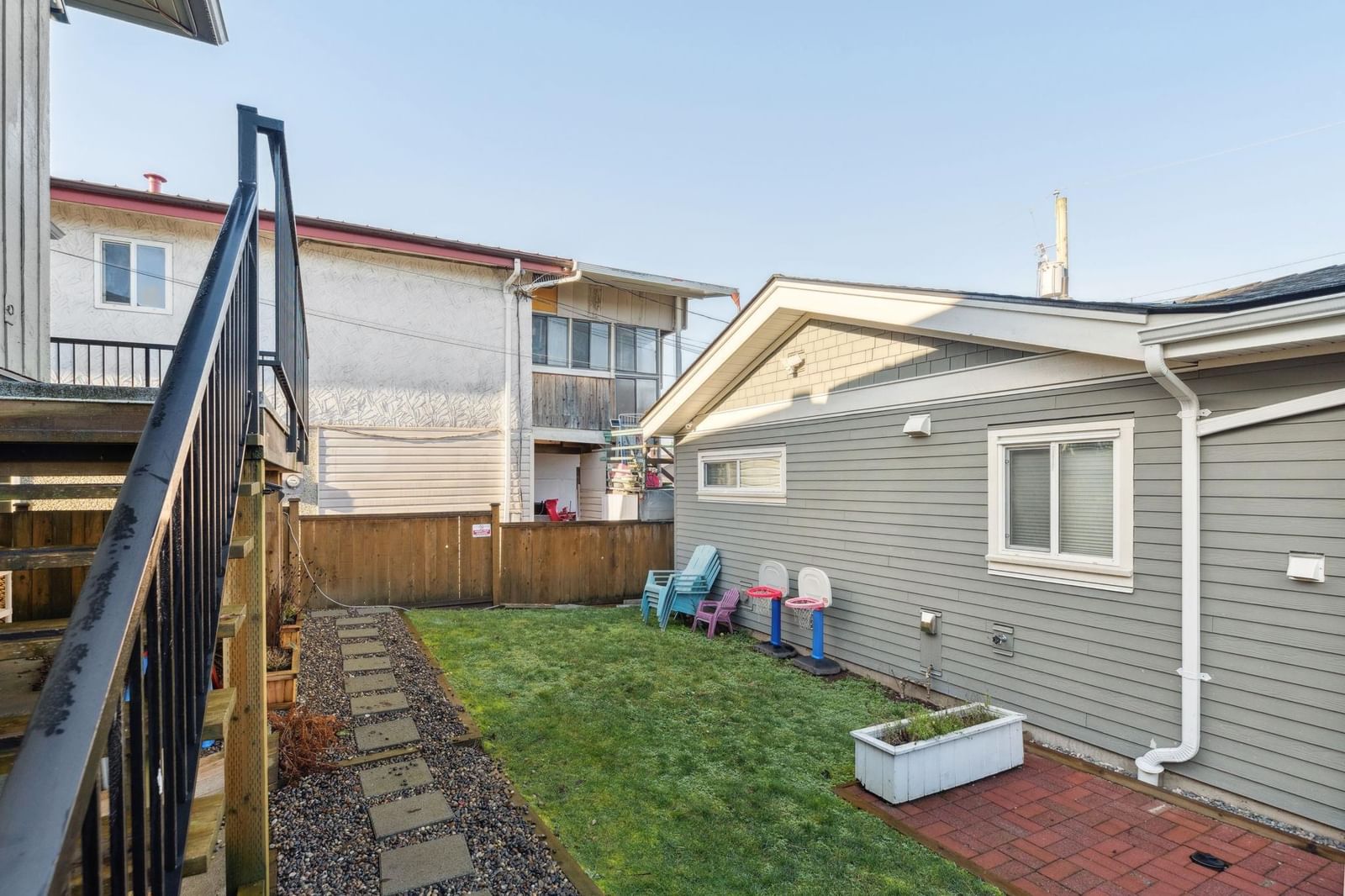 Listing Image 15