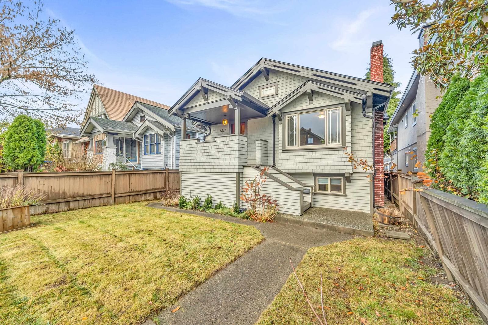 Listing Image 1