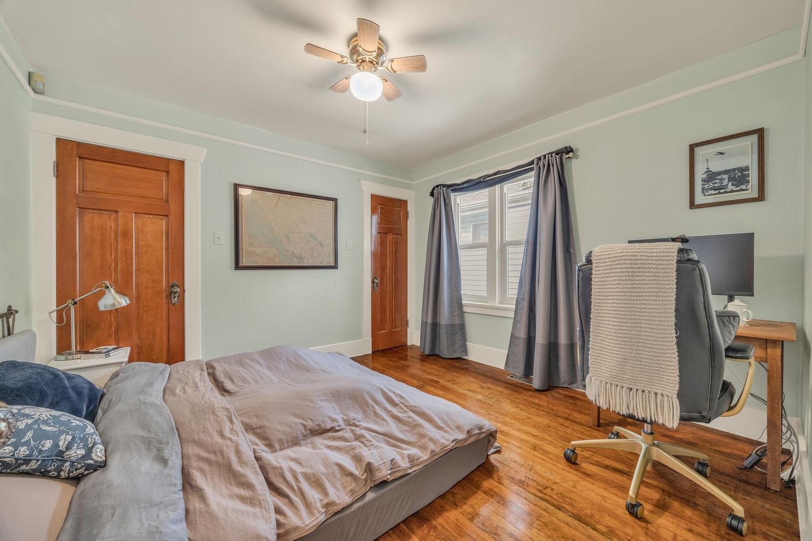 Listing Image 14