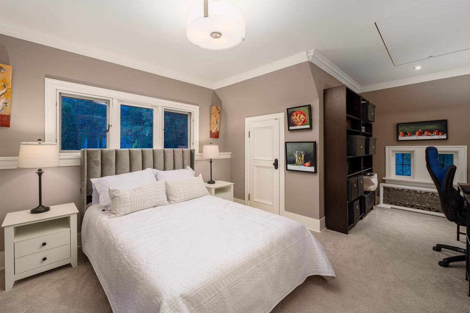 Listing Image 17