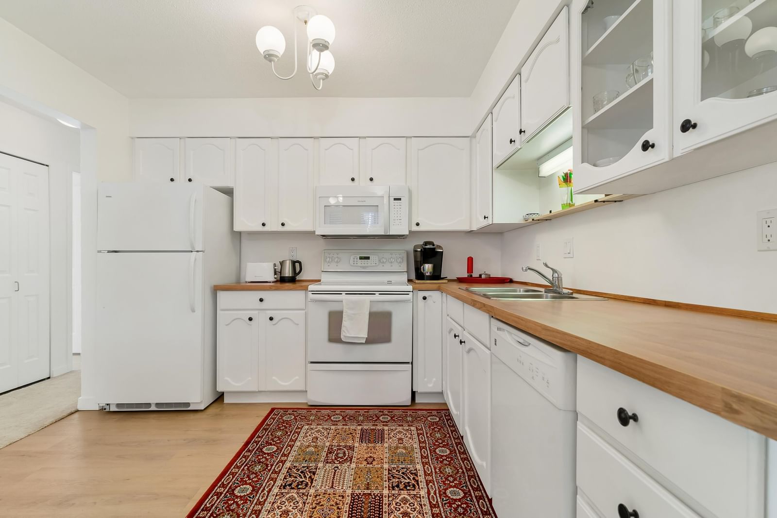 Listing Image 17