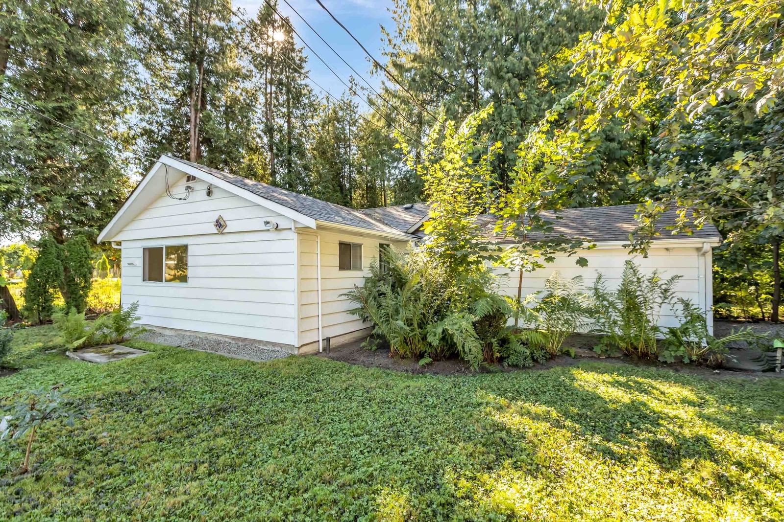 Listing Image 17
