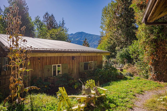 50802 Winona Road