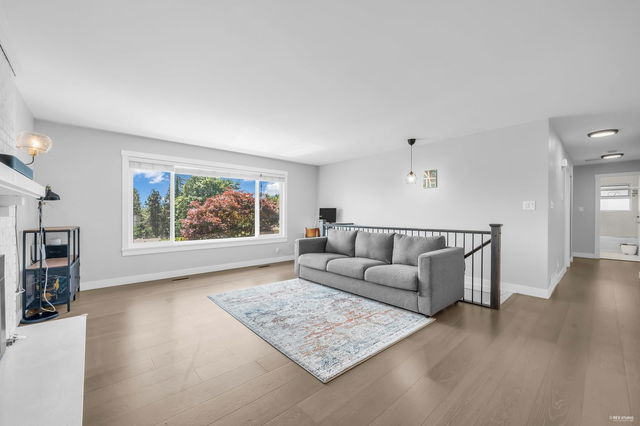 321 Gloucester Court