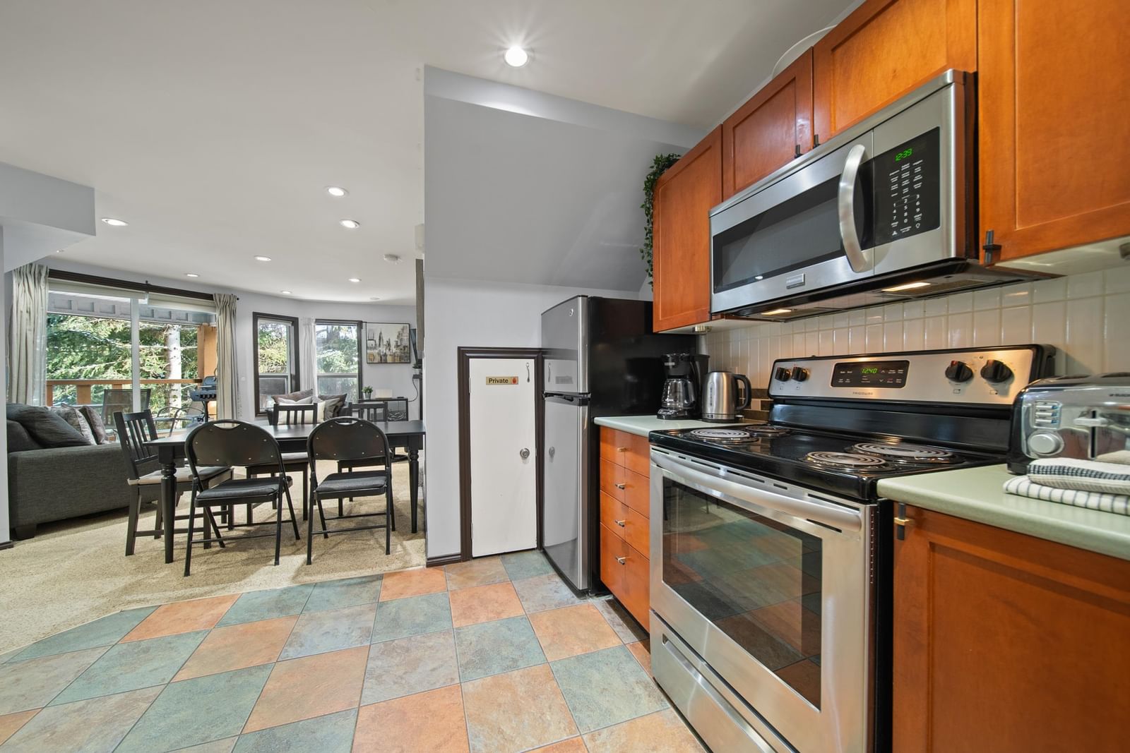 Listing Image 9