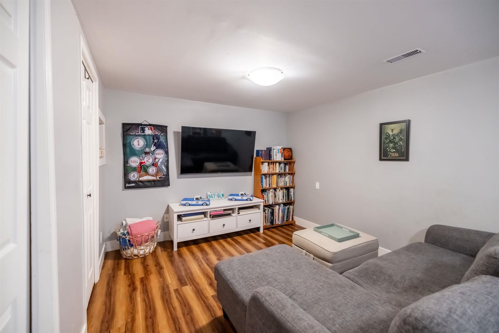 Listing Image 16