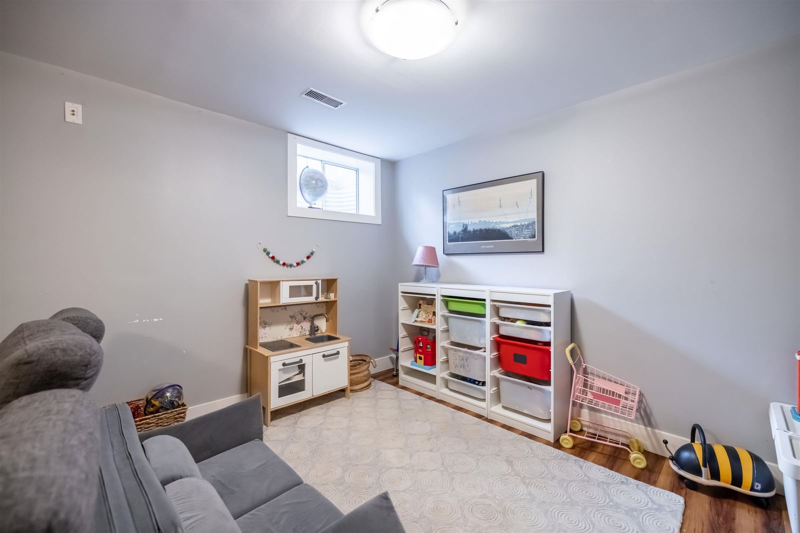 Listing Image 18