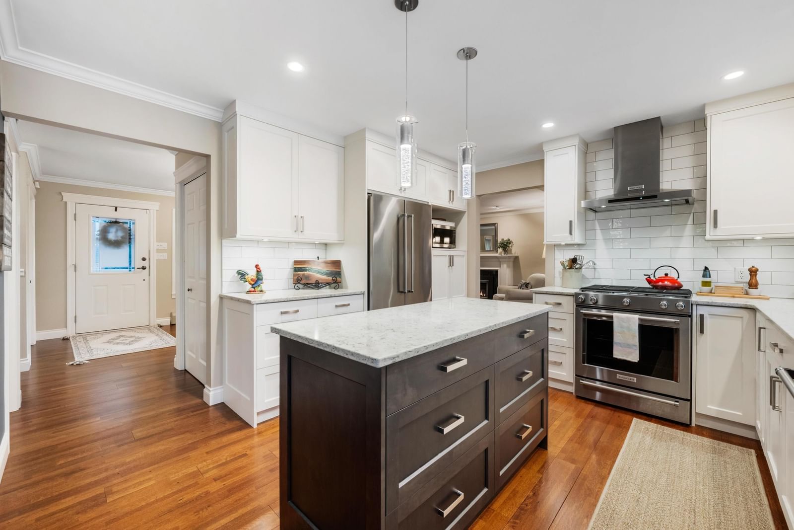 Listing Image 10