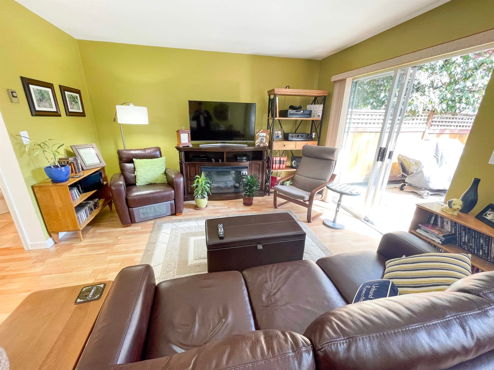 Listing Image 15