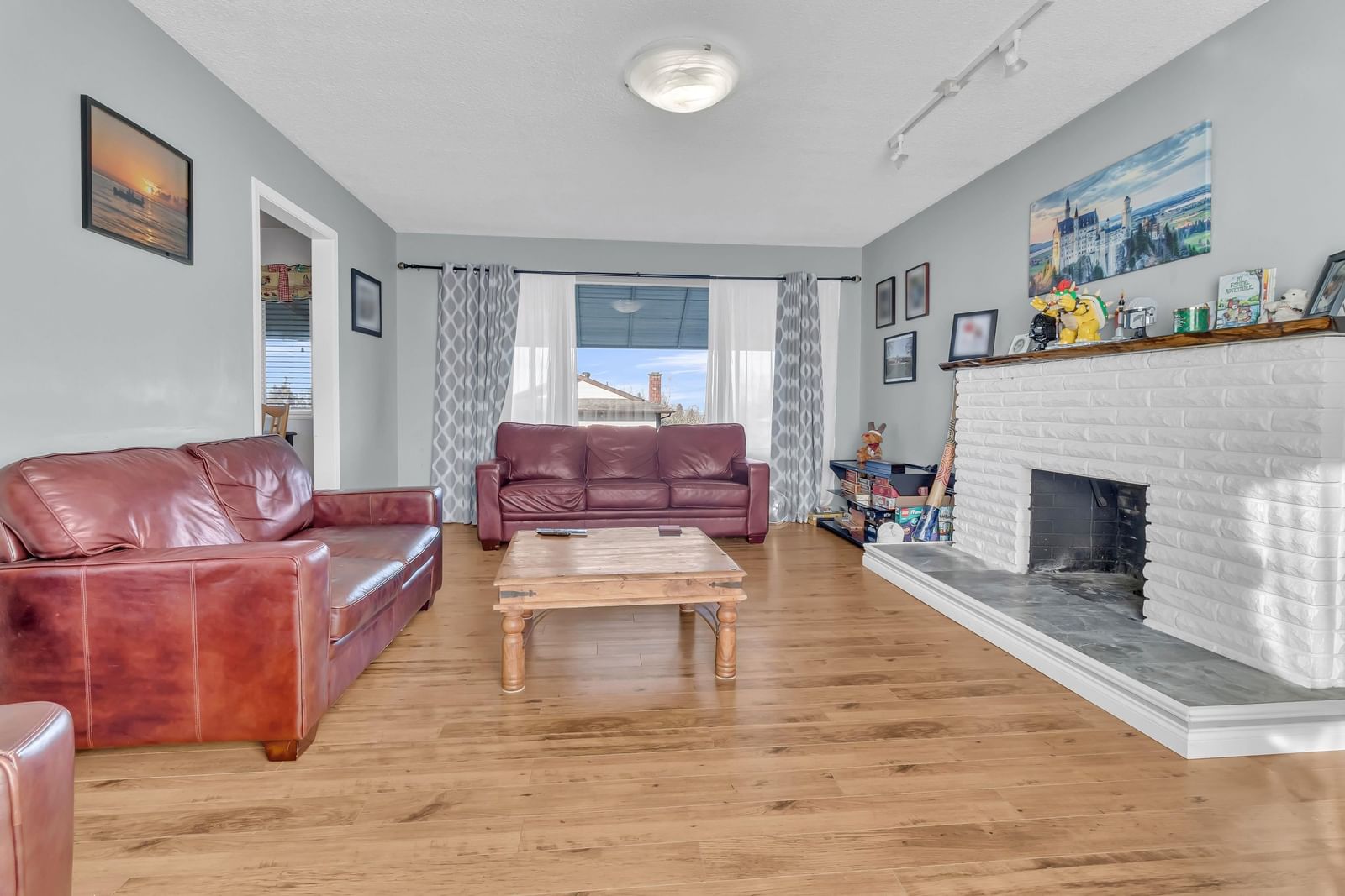 Listing Image 17