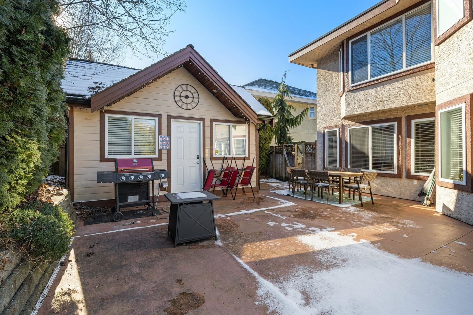 Listing Image 11