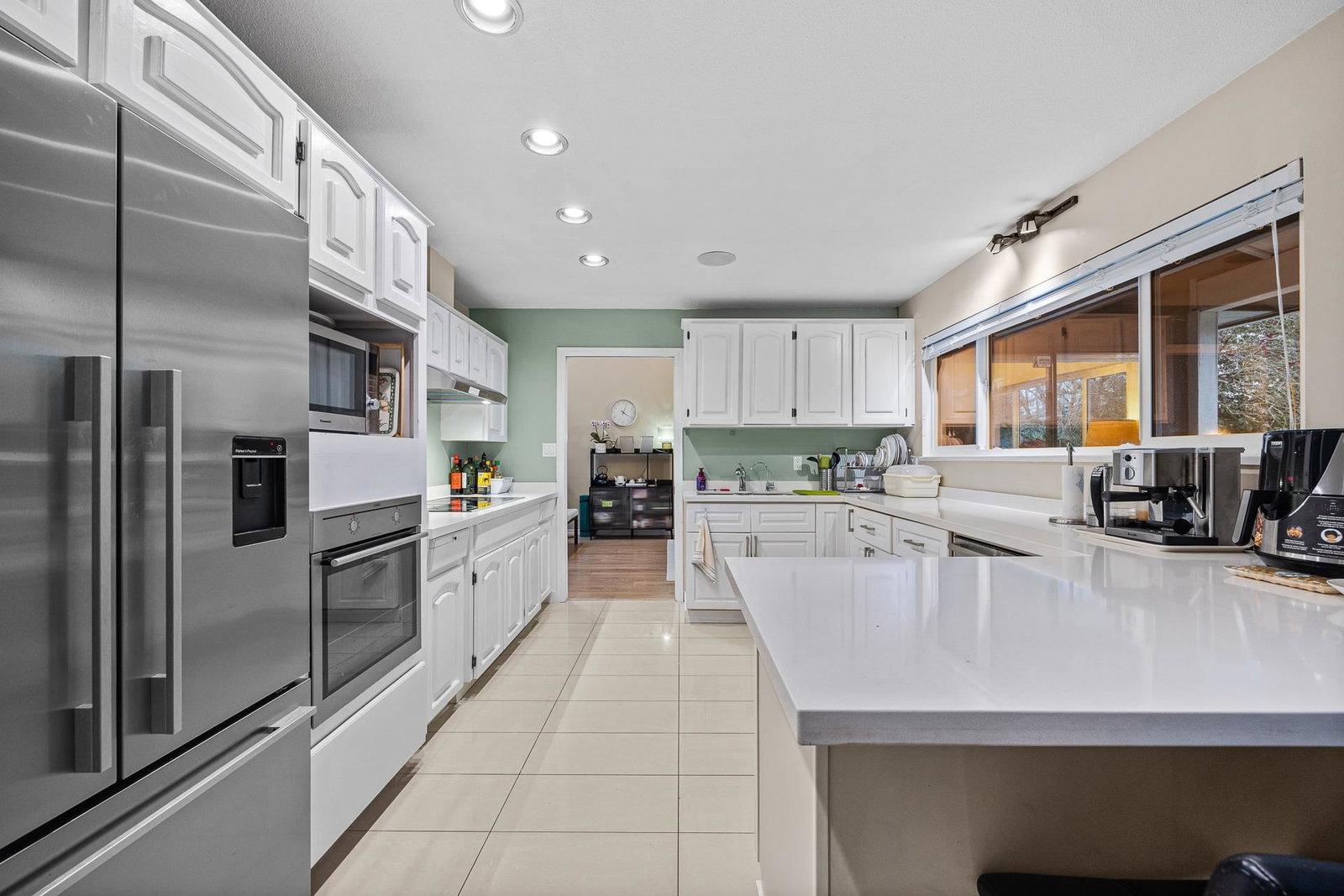Listing Image 13