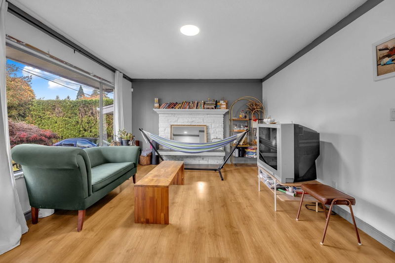 34268 Redwood Avenue, Abbotsford, British Columbia
