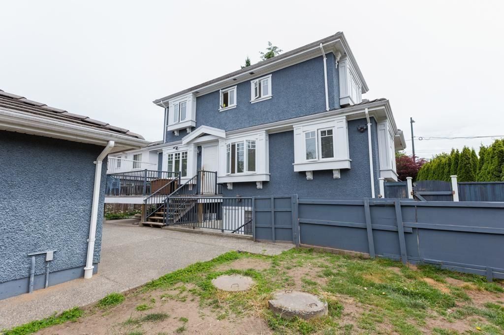 Listing Image 6