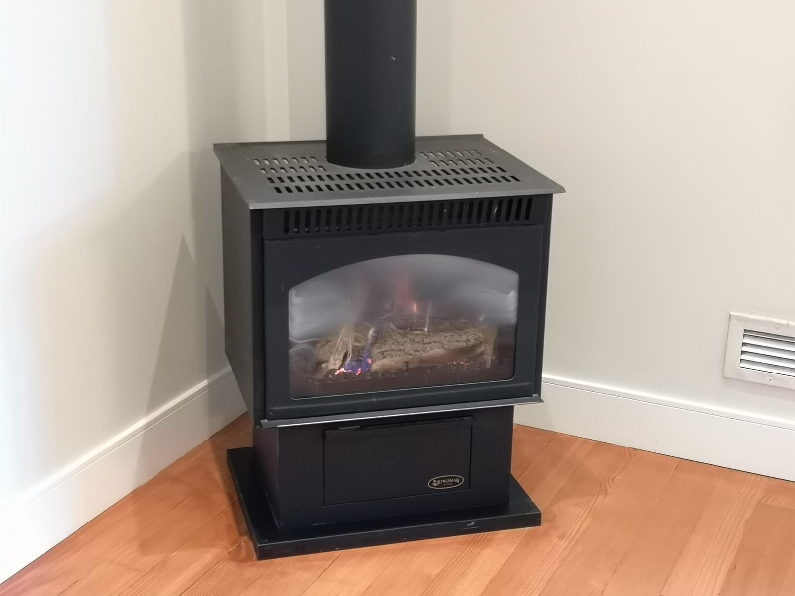 Listing Image 5