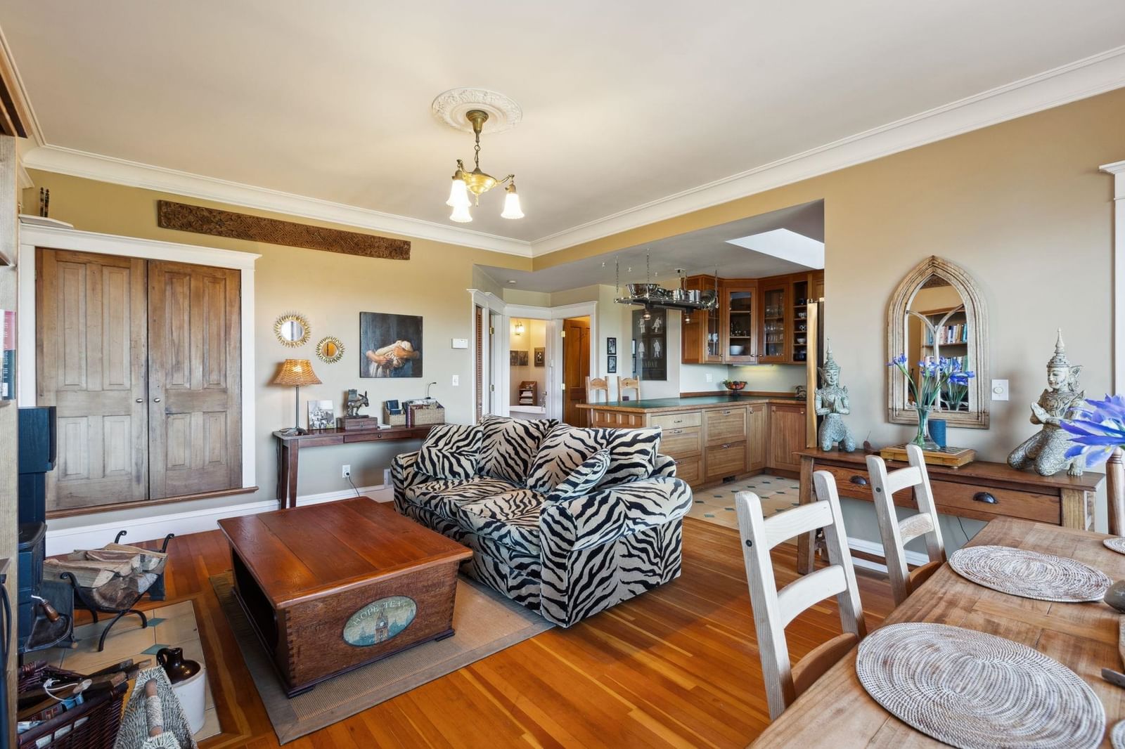 Listing Image 13