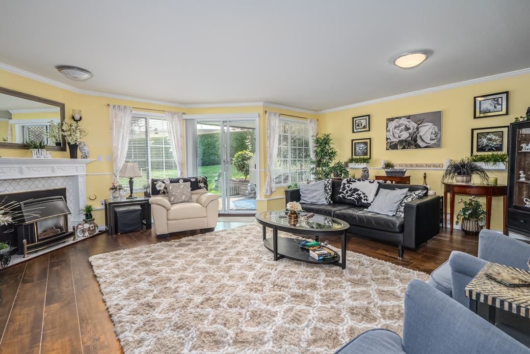 Listing Image 14