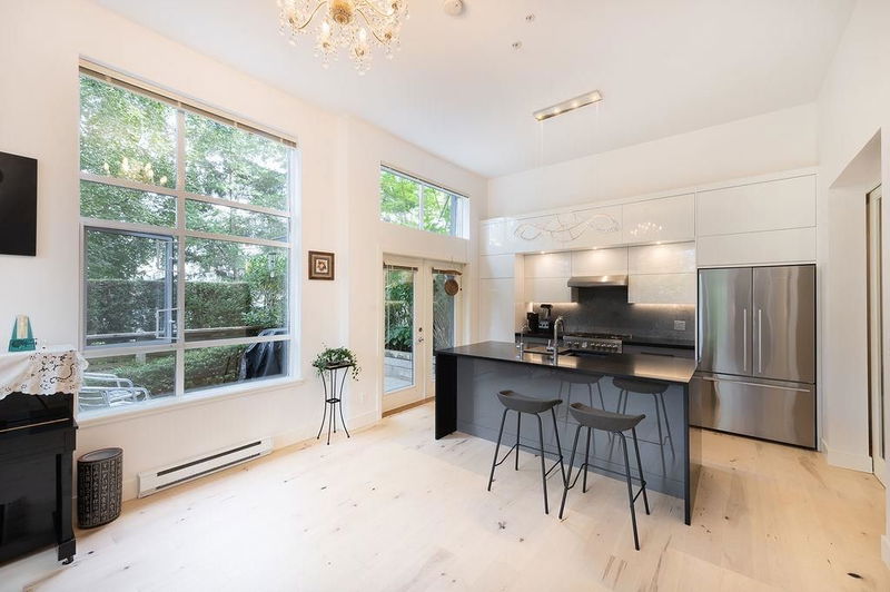 5952 Chancellor Mews, Vancouver, British Columbia