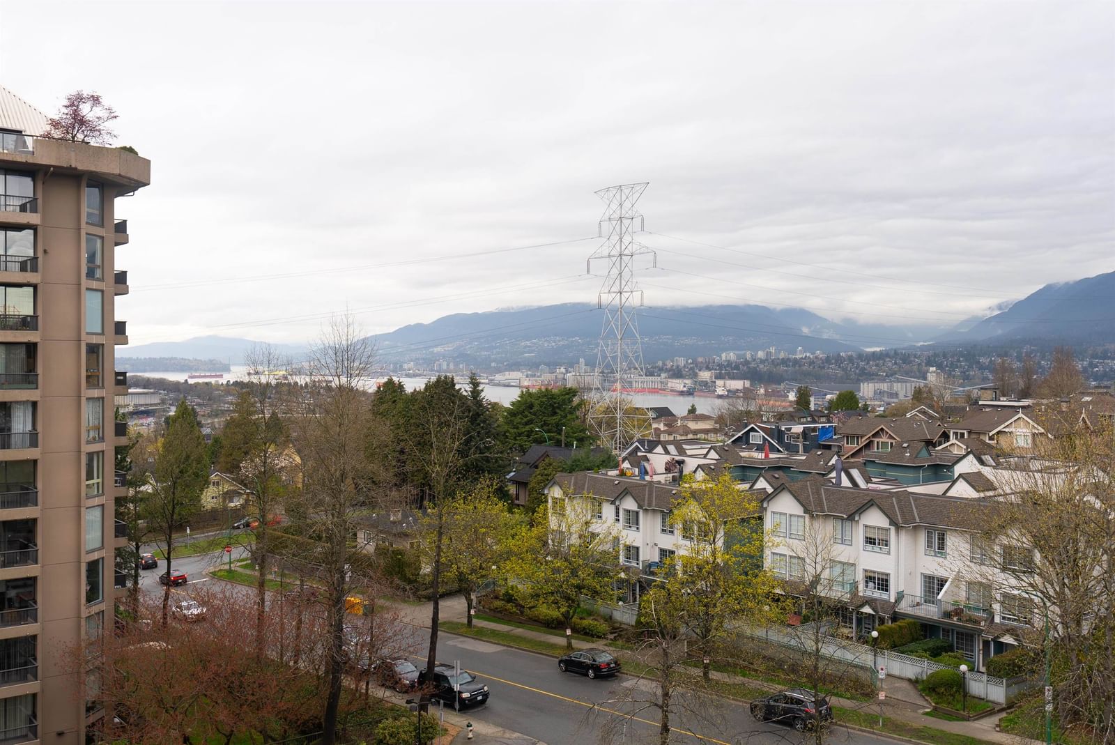 Listing Image 17