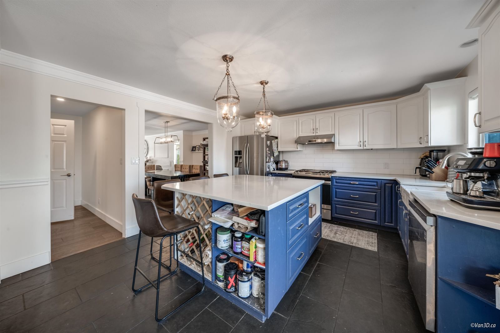 Listing Image 13