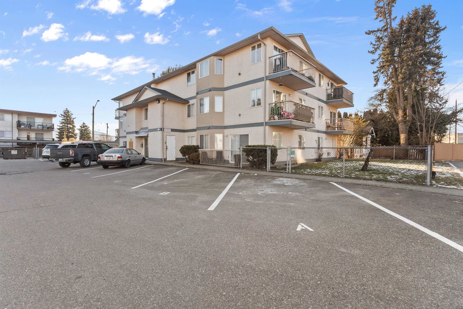 Listing Image 20