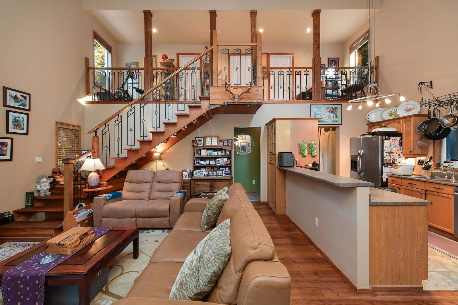 Listing Image 9