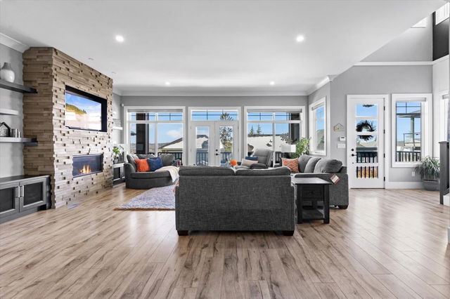 36 - 4295 Old Clayburn Road