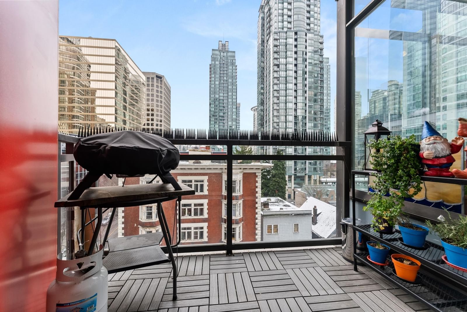 Listing Image 10