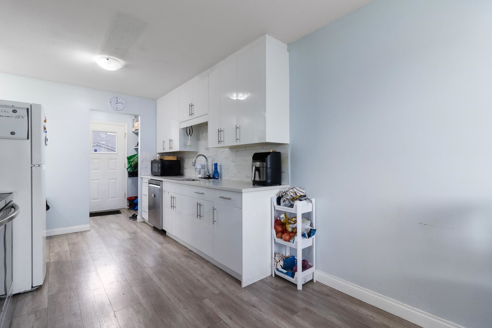 Listing Image 18