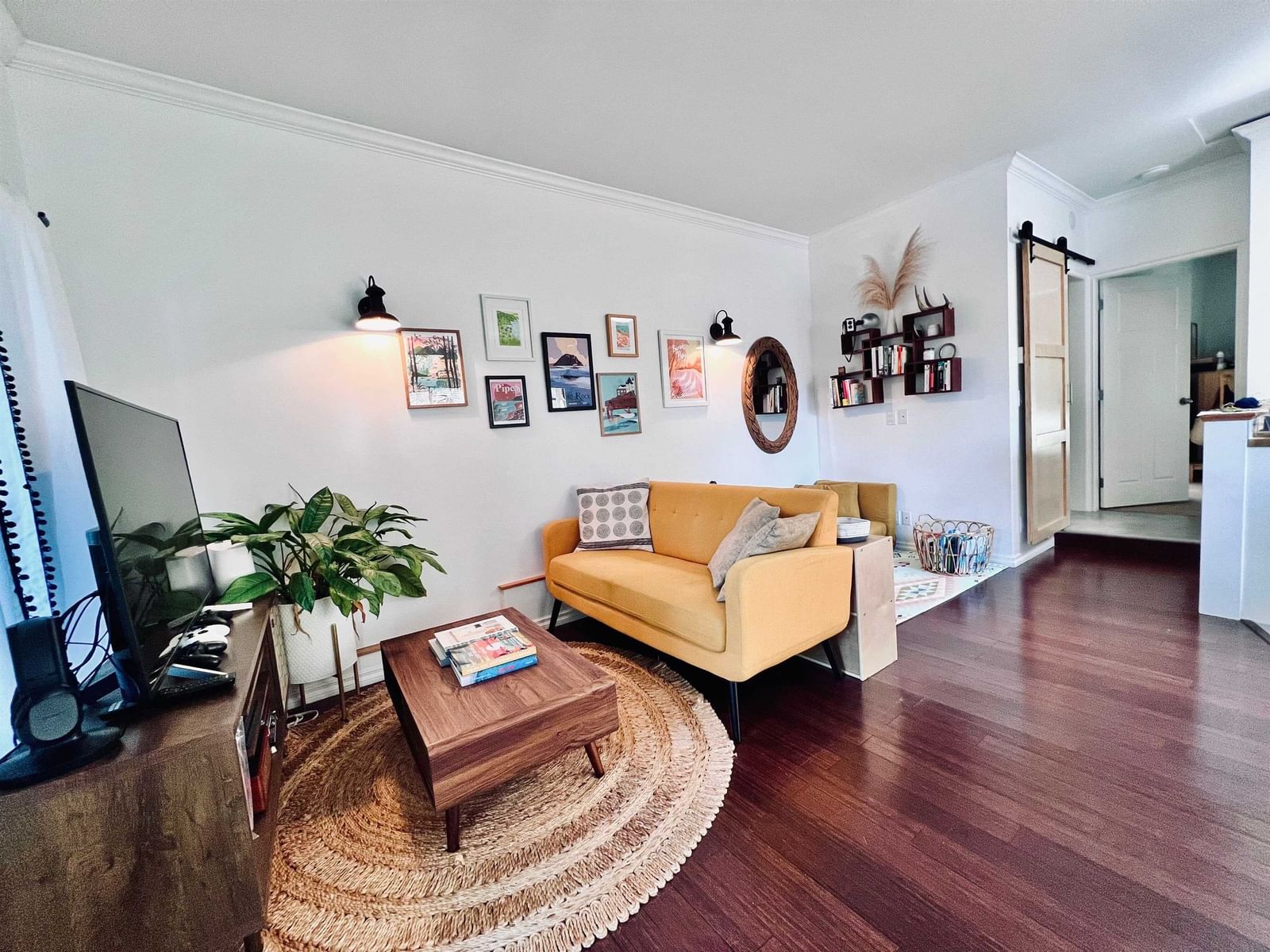 Listing Image 14