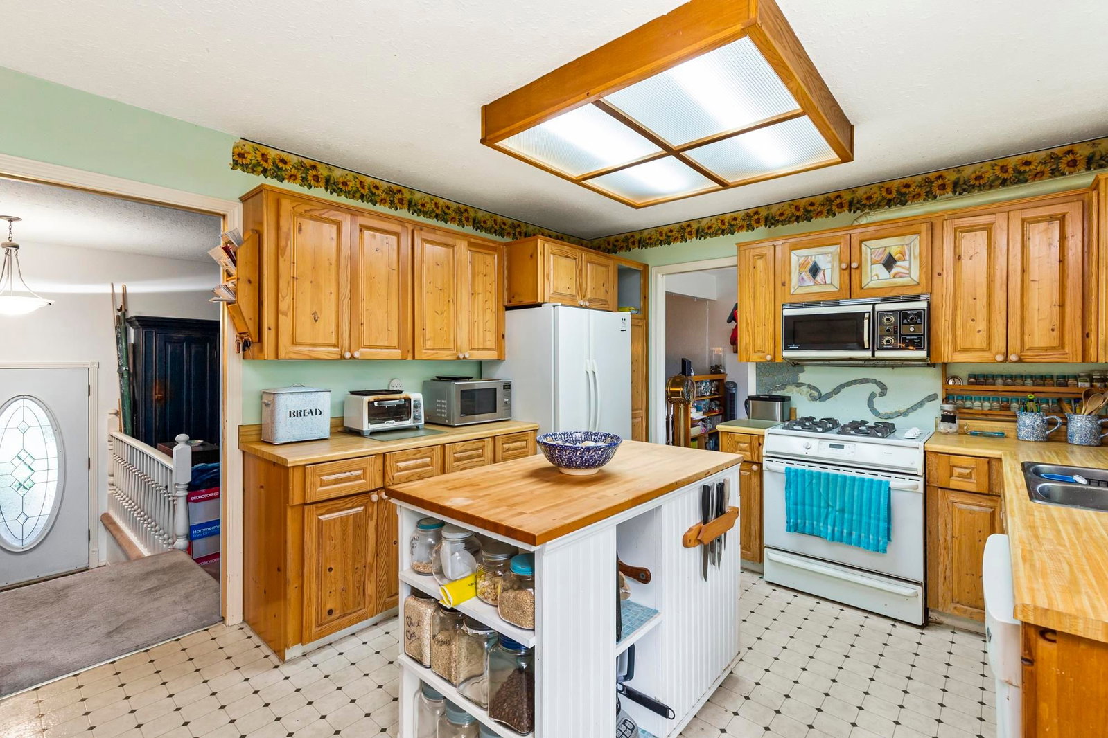 Listing Image 12