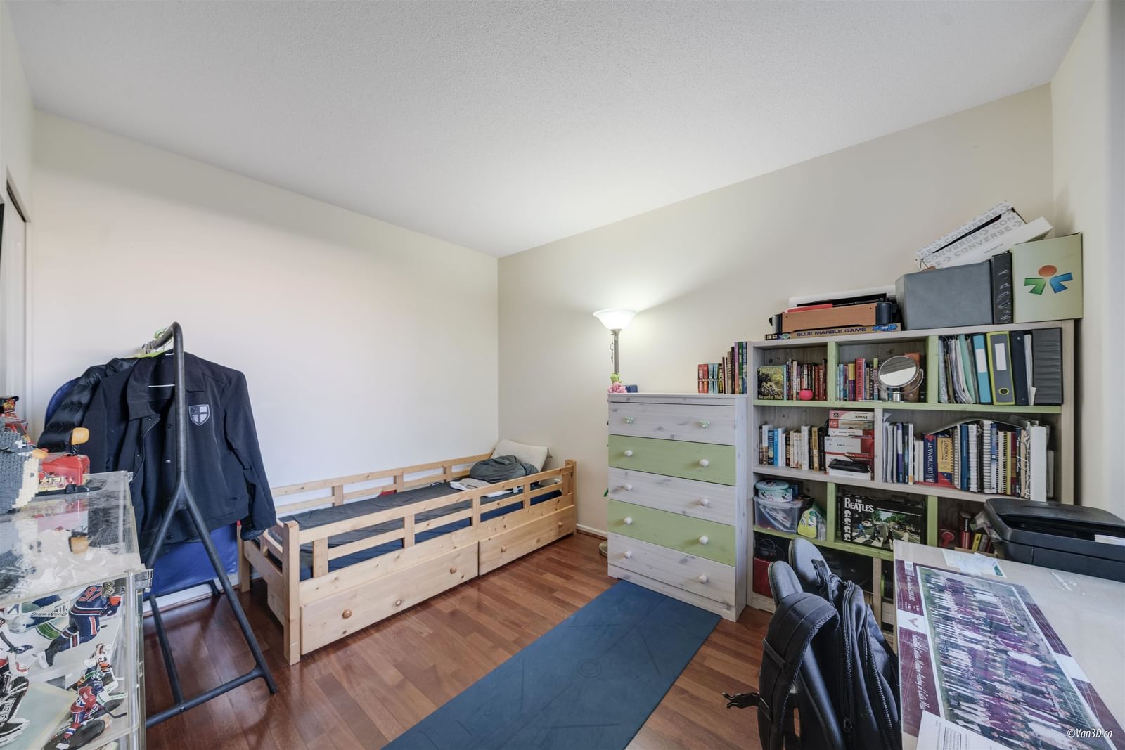 Listing Image 12