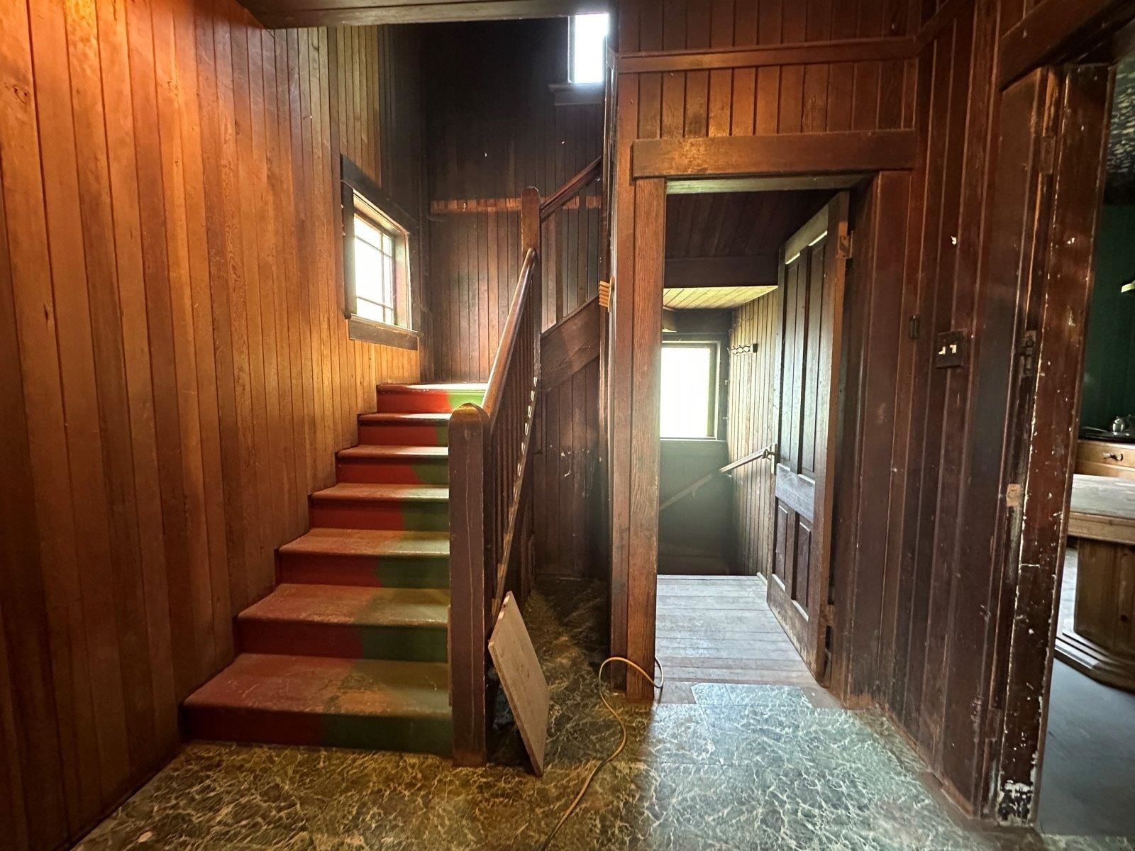 Listing Image 7
