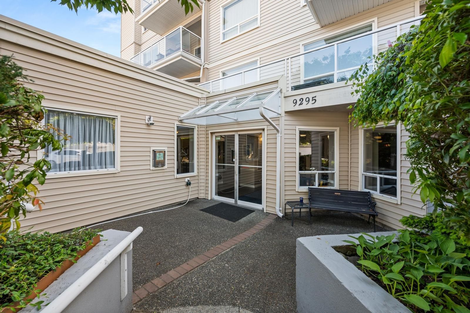 Listing Image 13