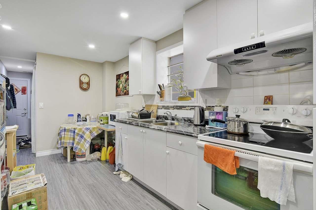 Listing Image 10