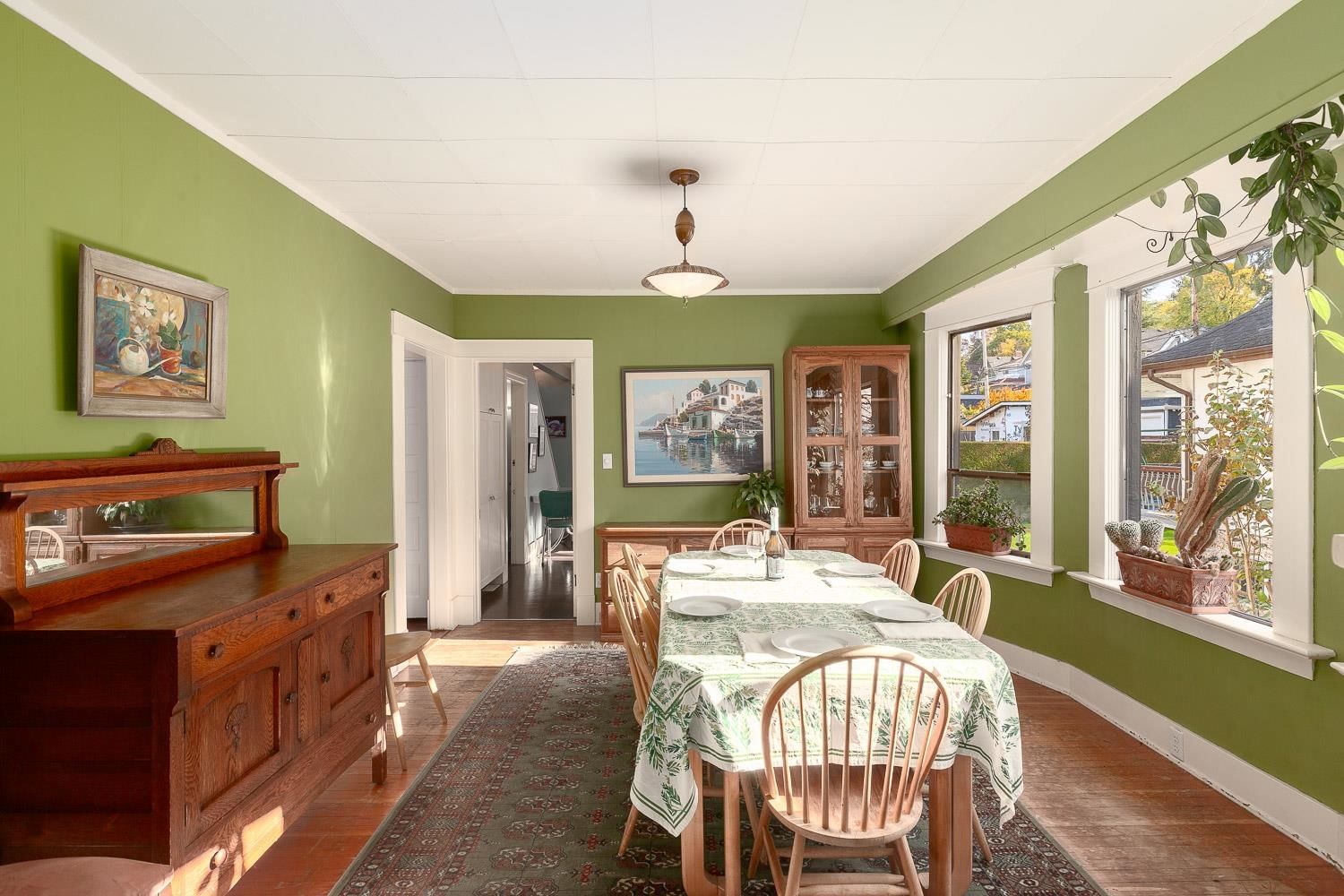 Listing Image 11