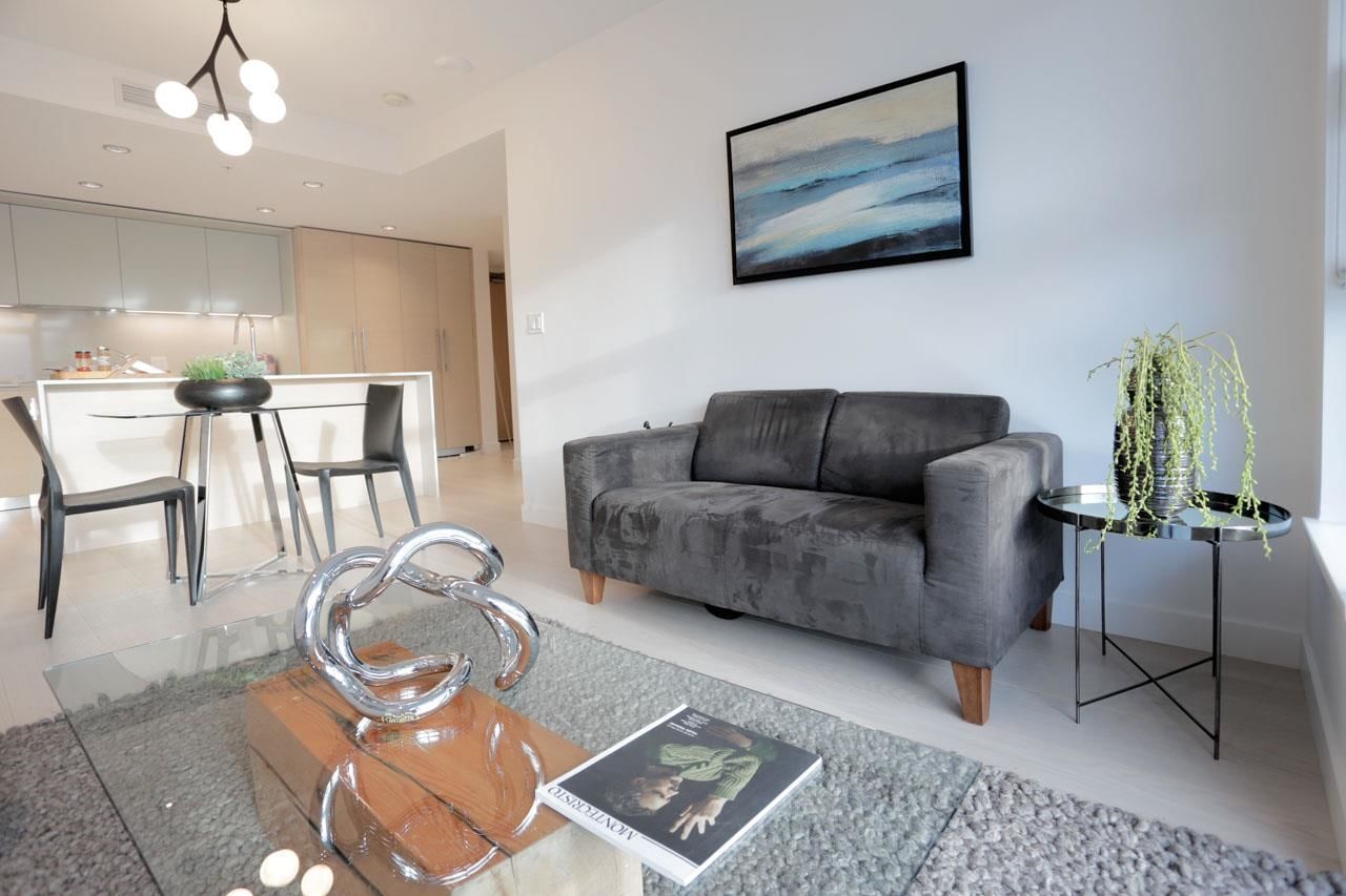 Listing Image 10