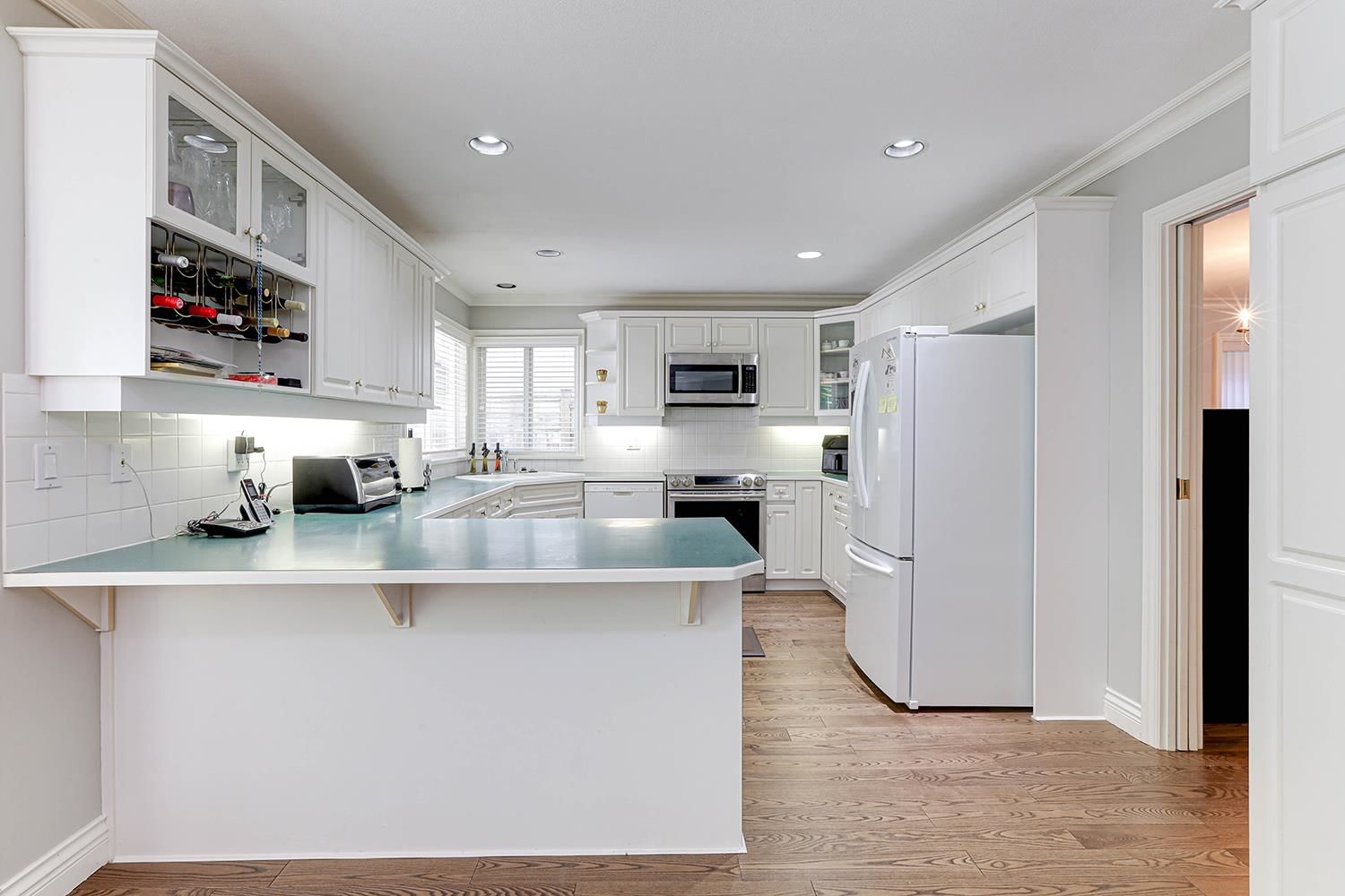 Listing Image 14