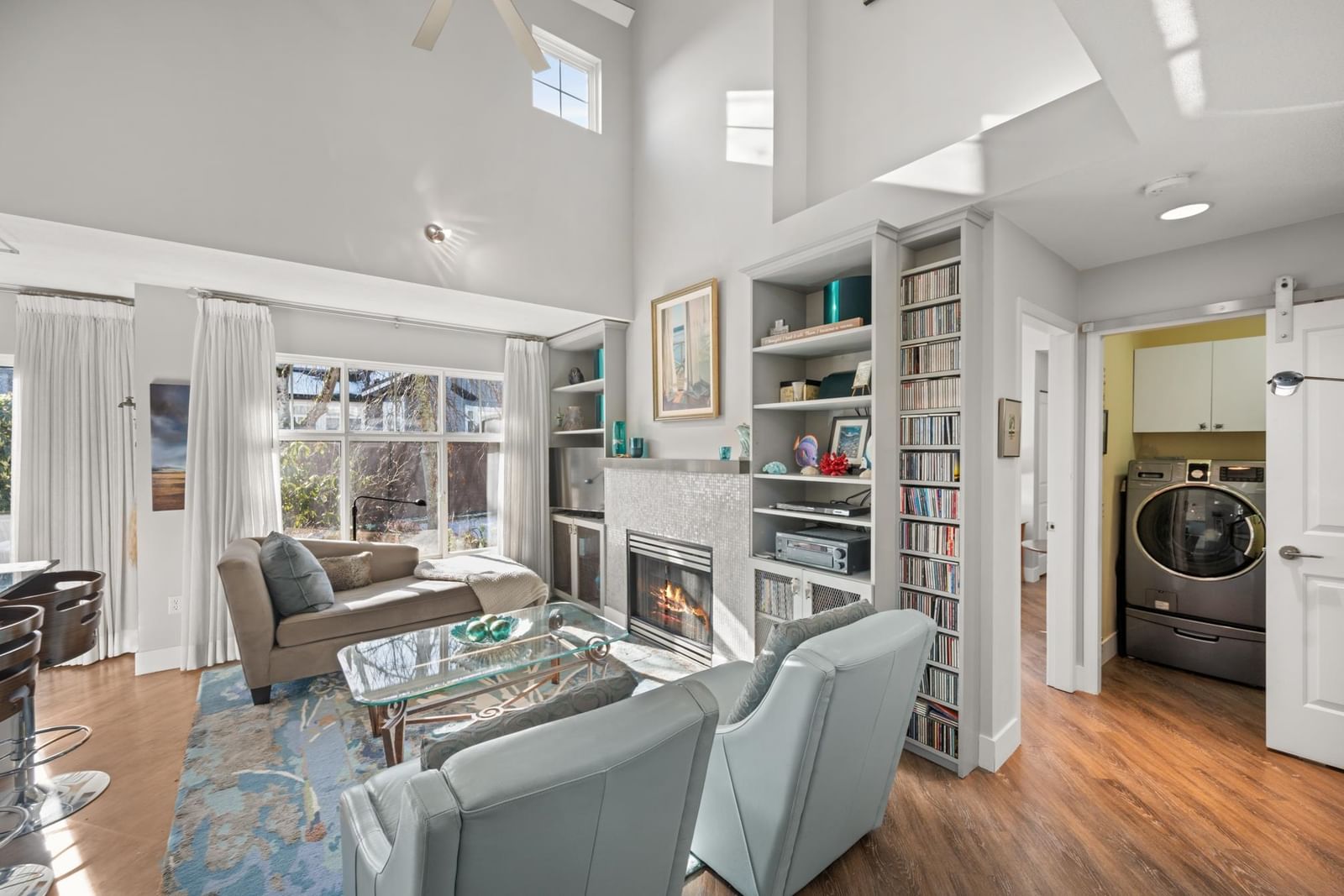 Listing Image 11