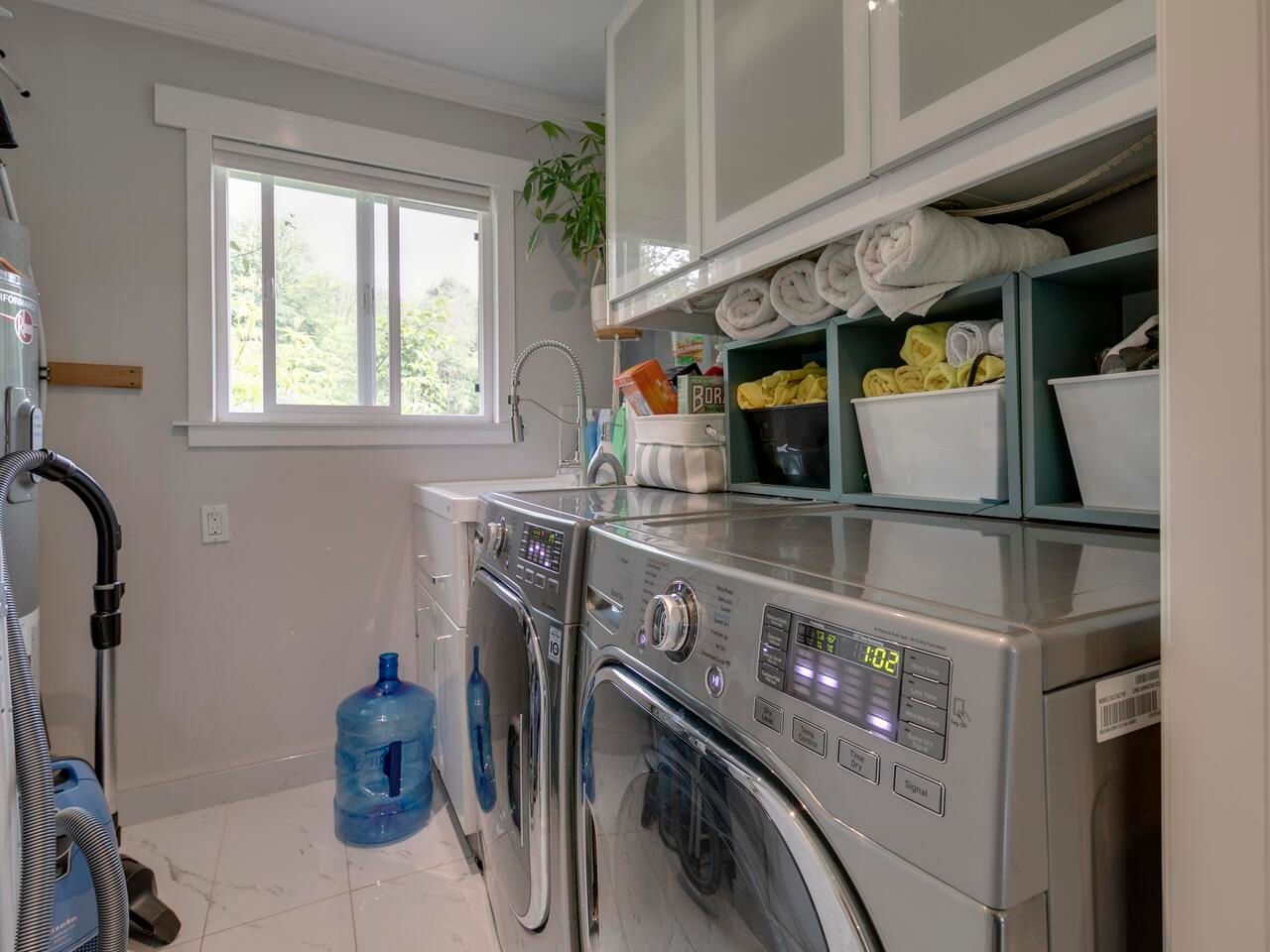 Listing Image 17
