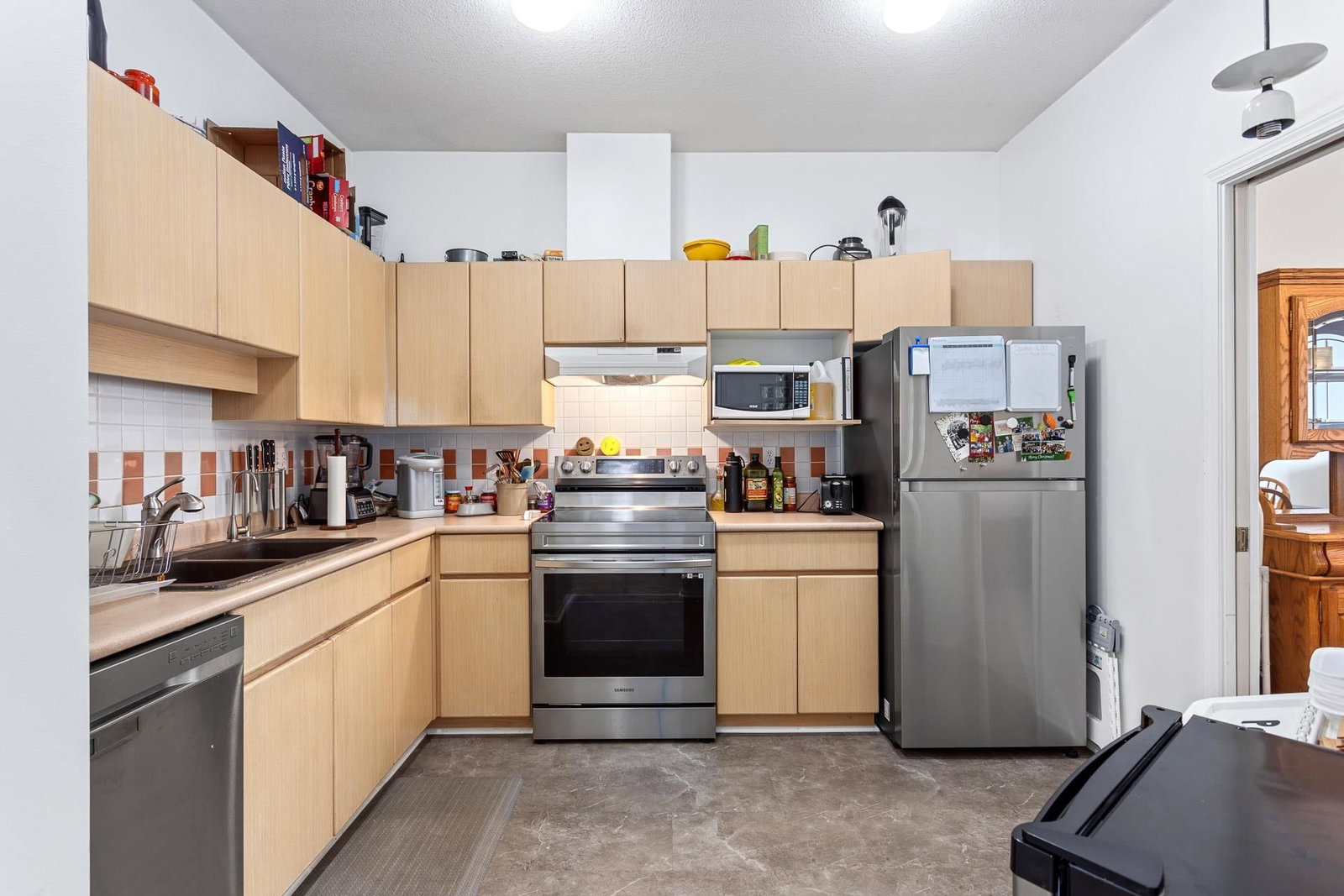 Listing Image 19