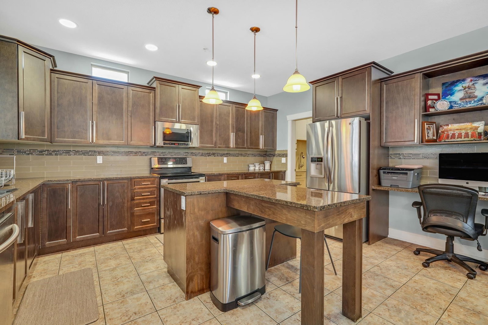 Listing Image 15